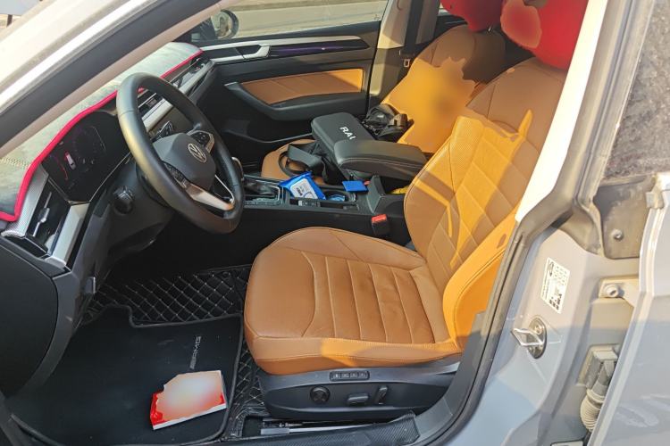 Used Volkswagen FAW-Volkswagen CC 2023 Hunting Vehicle 380TSI Hunter's Heart Edition Left Front Seat