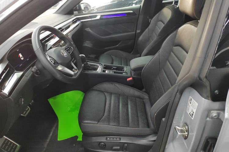 Used Volkswagen FAW-Volkswagen CC 2023 380TSI Striking Edition Left Front Seat