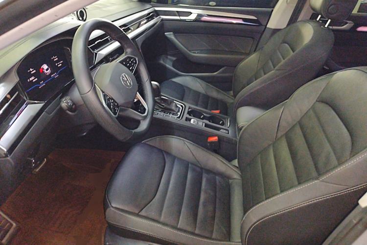 Used Volkswagen FAW-Volkswagen CC 2023 380TSI Striking Edition Left Front Seat