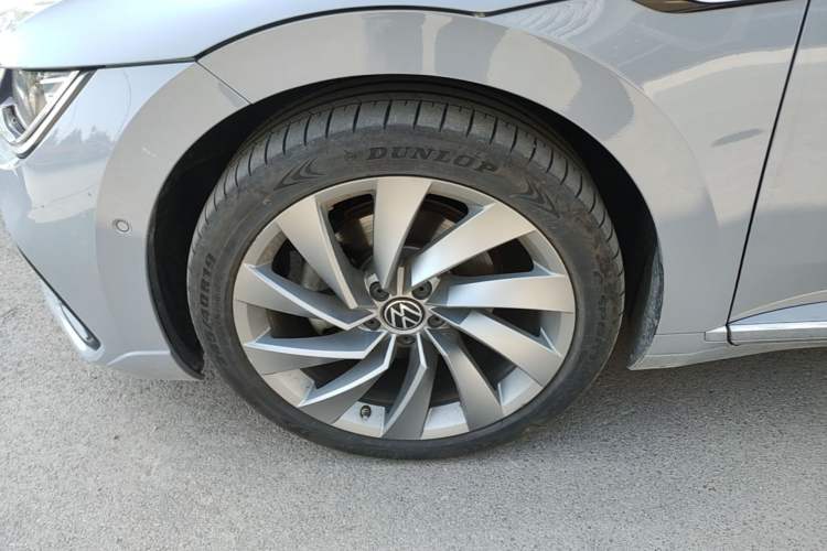 Used Volkswagen FAW-Volkswagen CC 2023 380TSI Striking Edition Left Front Wheel Hub