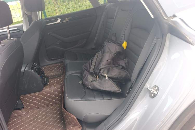 Used Volkswagen FAW-Volkswagen CC 2023 Hunting Vehicle 380TSI Hunter's Heart Edition Left Rear Seat