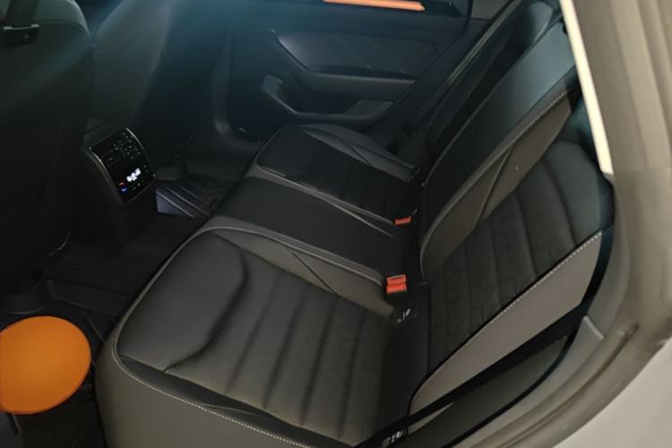 Used Volkswagen FAW-Volkswagen CC 2023 Hunting Vehicle 380TSI Hunter's Heart Edition Left Rear Seat
