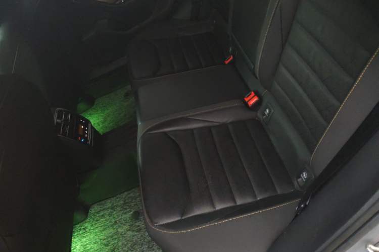 Used Volkswagen FAW-Volkswagen CC 2023 380TSI Striking Edition Left Rear Seat