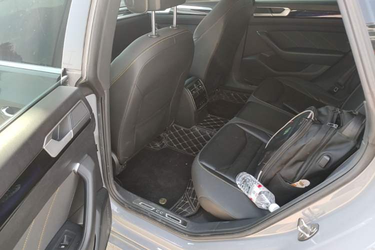 Used Volkswagen FAW-Volkswagen CC 2023 380TSI Striking Edition Left Rear Seat