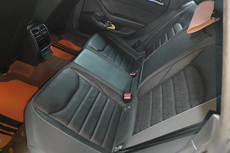 Used Volkswagen FAW-Volkswagen CC 2023 380TSI Striking Edition Left Rear Seat