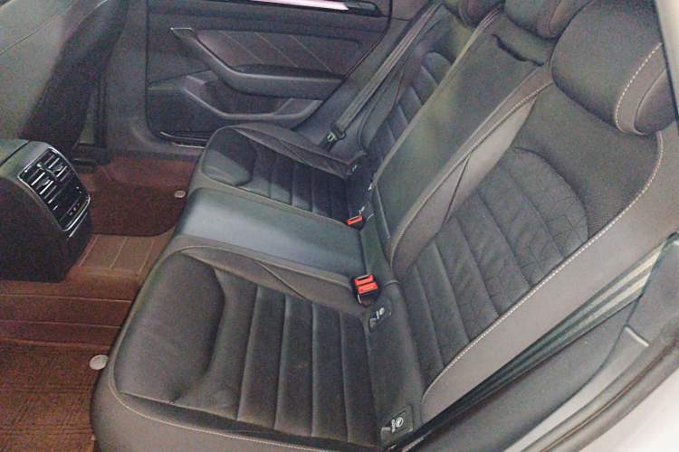 Used Volkswagen FAW-Volkswagen CC 2023 380TSI Striking Edition Left Rear Seat
