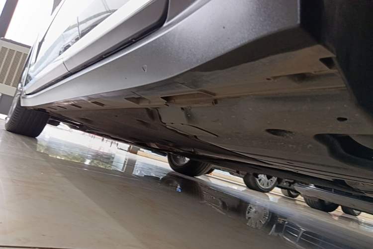 Used Volkswagen FAW-Volkswagen CC 2023 Hunting Vehicle 380TSI Hunter's Heart Edition Left Side Sill
