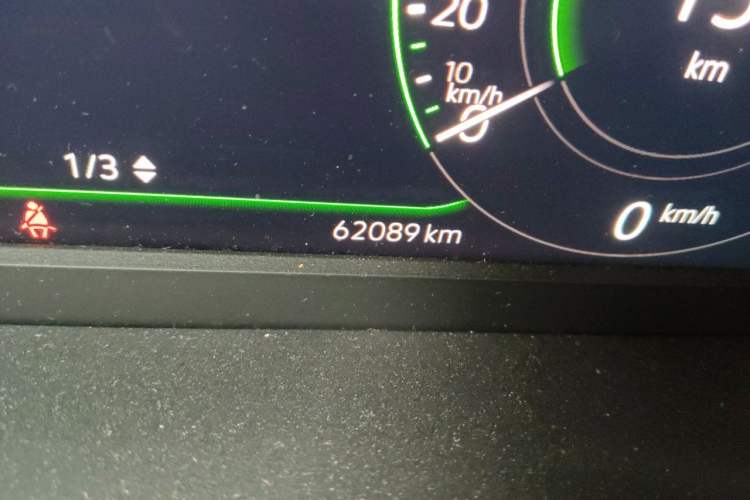Used Volkswagen FAW-Volkswagen CC 2023 380TSI Striking Edition Odometer Close Up