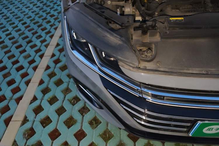 Used Volkswagen FAW-Volkswagen CC 2023 380TSI Striking Edition Right Front Headlight