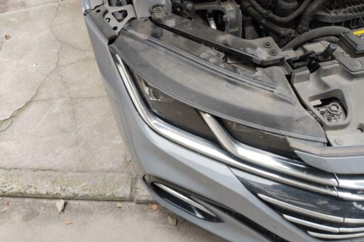 Used Volkswagen FAW-Volkswagen CC 2023 380TSI Striking Edition Right Front Headlight