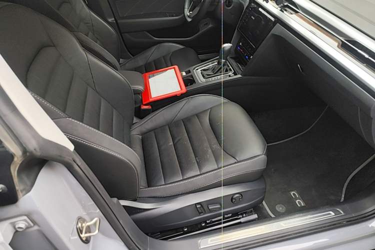 Used Volkswagen FAW-Volkswagen CC 2023 Hunting Vehicle 380TSI Hunter's Heart Edition Right Front Seat