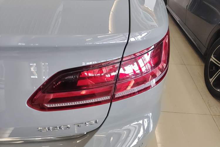 Used Volkswagen FAW-Volkswagen CC 2023 Hunting Vehicle 380TSI Hunter's Heart Edition Right Rear Taillight