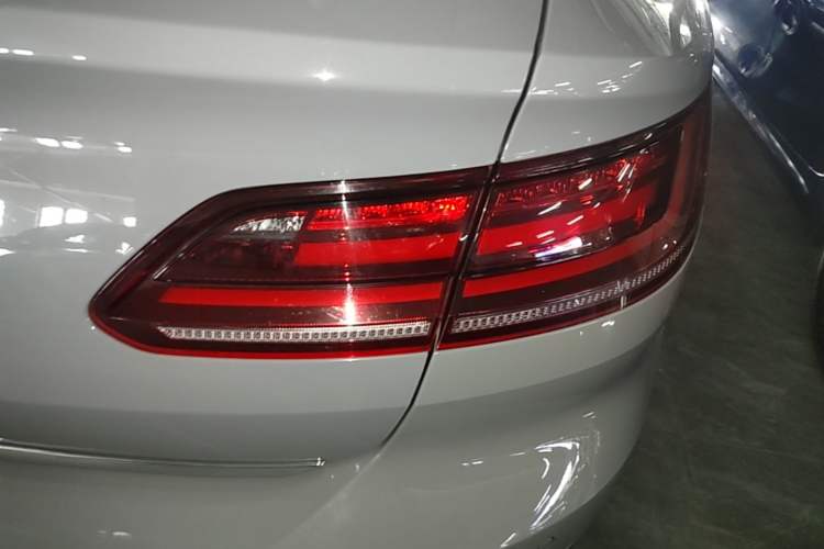 Used Volkswagen FAW-Volkswagen CC 2023 Hunting Vehicle 380TSI Hunter's Heart Edition Right Rear Taillight