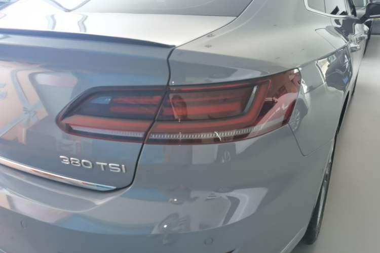 Used Volkswagen FAW-Volkswagen CC 2023 380TSI Striking Edition Right Rear Taillight