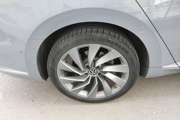 Used Volkswagen FAW-Volkswagen CC 2023 380TSI Striking Edition Right Rear Wheel Hub