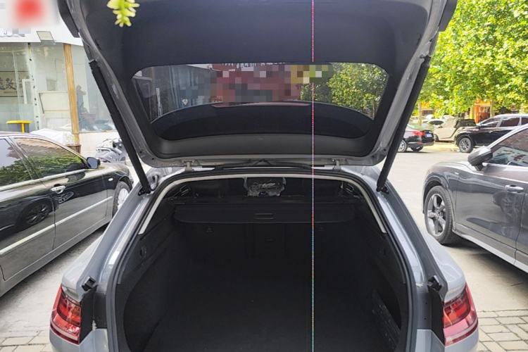 Used Volkswagen FAW-Volkswagen CC 2023 Hunting Vehicle 380TSI Hunter's Heart Edition Trunk