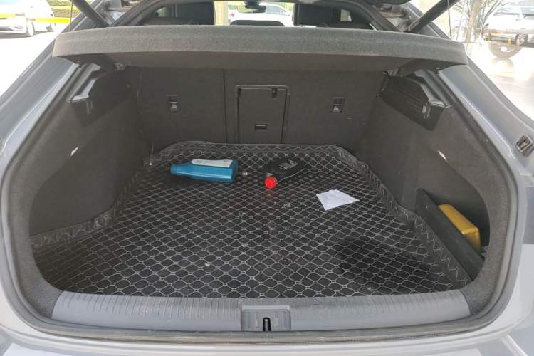 Used Volkswagen FAW-Volkswagen CC 2023 380TSI Striking Edition Trunk