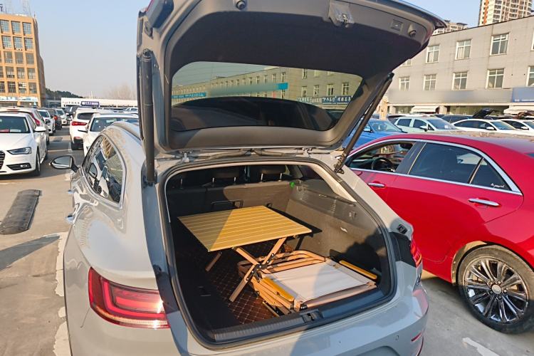 Used Volkswagen FAW-Volkswagen CC 2023 Hunting Vehicle 380TSI Hunter's Heart Edition Trunk