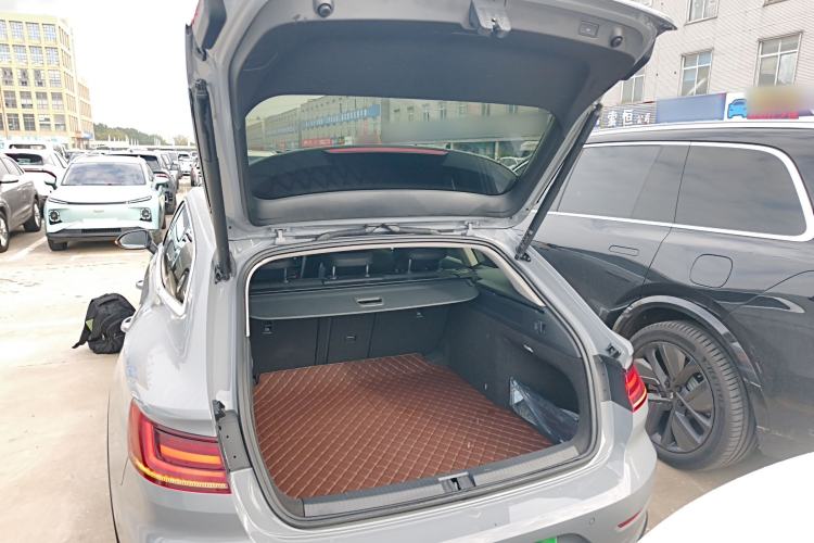 Used Volkswagen FAW-Volkswagen CC 2023 Hunting Vehicle 380TSI Hunter's Heart Edition Trunk