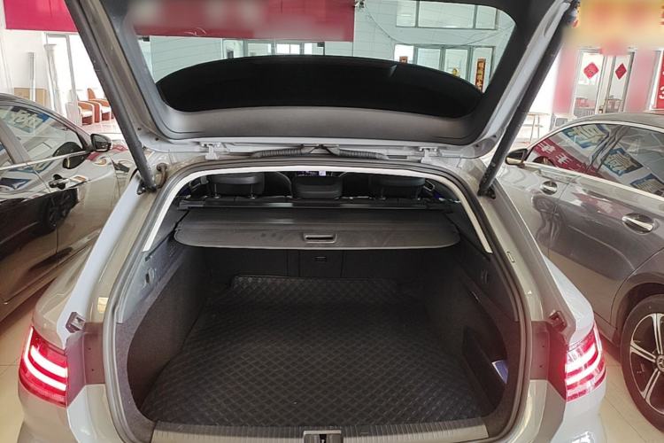 Used Volkswagen FAW-Volkswagen CC 2023 Hunting Vehicle 380TSI Hunter's Heart Edition Trunk