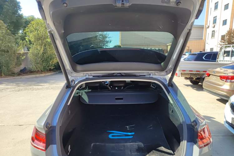 Used Volkswagen FAW-Volkswagen CC 2023 Hunting Vehicle 380TSI Hunter's Heart Edition Trunk