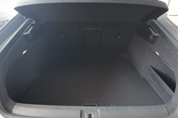 Used Volkswagen FAW-Volkswagen CC 2023 380TSI Striking Edition Trunk