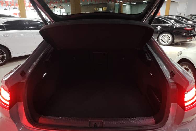Used Volkswagen FAW-Volkswagen CC 2023 380TSI Striking Edition Trunk