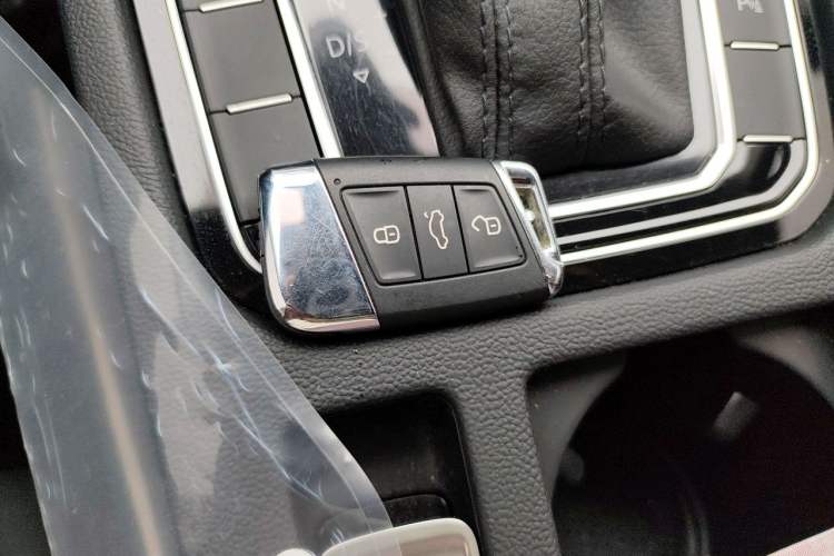 Used Volkswagen FAW-Volkswagen CC 2023 Hunting Vehicle 380TSI Hunter's Heart Edition Vehicle Key