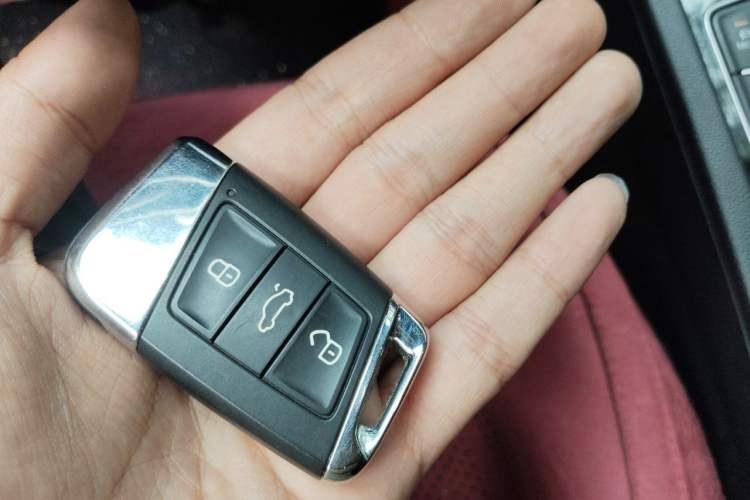 Used Volkswagen FAW-Volkswagen CC 2023 380TSI Striking Edition Vehicle Key