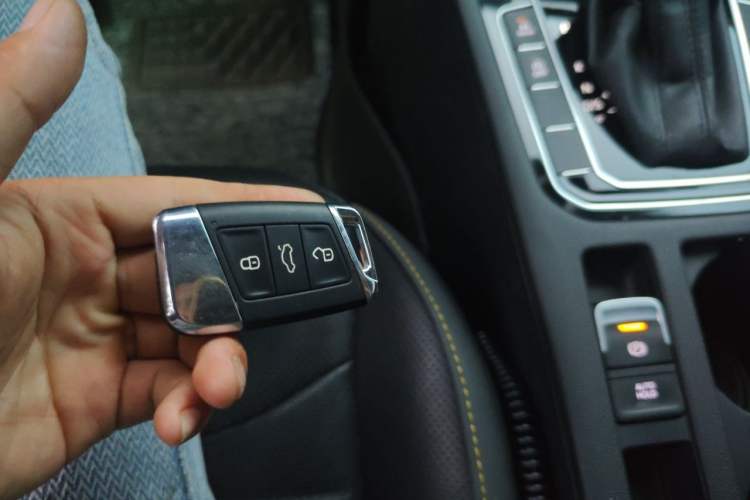 Used Volkswagen FAW-Volkswagen CC 2023 380TSI Striking Edition Vehicle Key