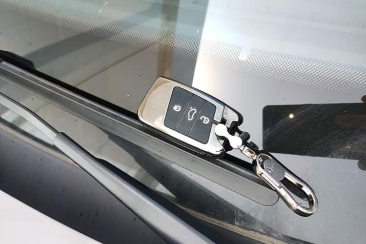 Used Volkswagen FAW-Volkswagen CC 2023 380TSI Striking Edition Vehicle Key
