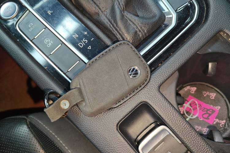 Used Volkswagen FAW-Volkswagen CC 2023 380TSI Striking Edition Vehicle Key