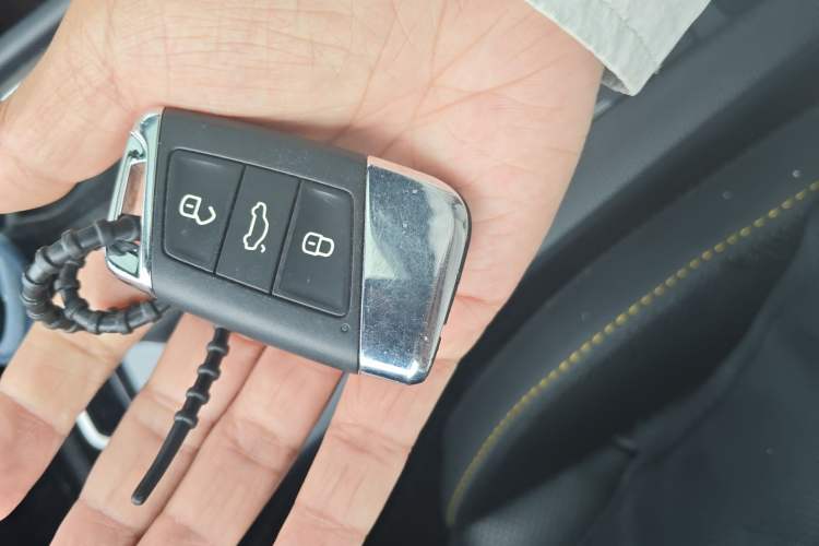 Used Volkswagen FAW-Volkswagen CC 2023 330TSI Ignite Edition Vehicle Key