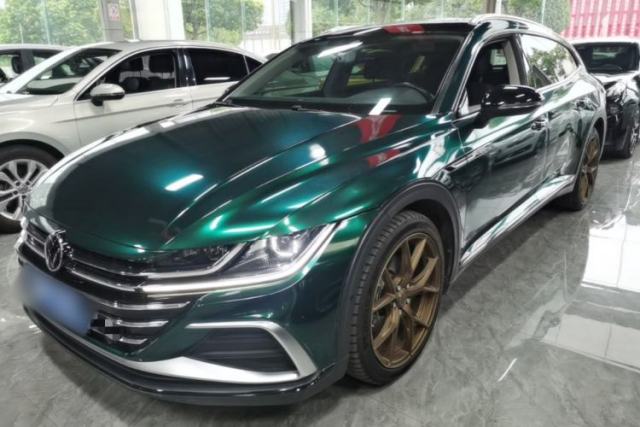 Volkswagen FAW-Volkswagen CC 2023 Hunting Vehicle 380TSI Hunter's Heart Edition usado