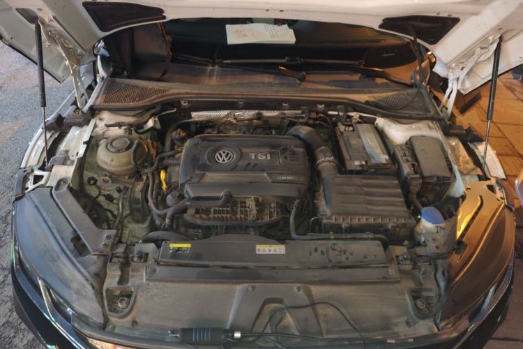 Used Volkswagen FAW-Volkswagen CC 2023 Hunting Vehicle 380TSI Hunter's Heart Edition Engine Bay