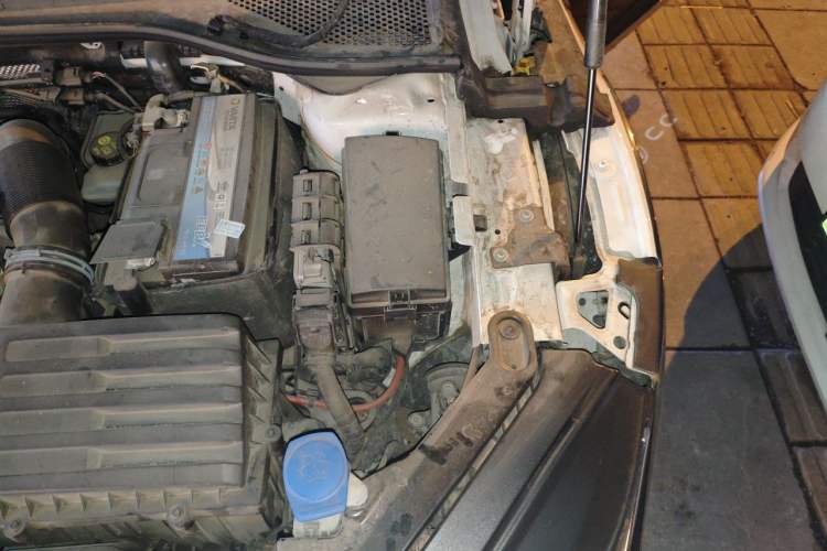 Used Volkswagen FAW-Volkswagen CC 2023 Hunting Vehicle 380TSI Hunter's Heart Edition Engine Bay Left