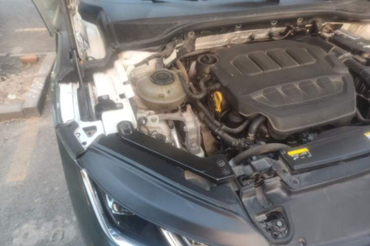 Used Volkswagen FAW-Volkswagen CC 2023 380TSI Striking Edition Engine Bay Right