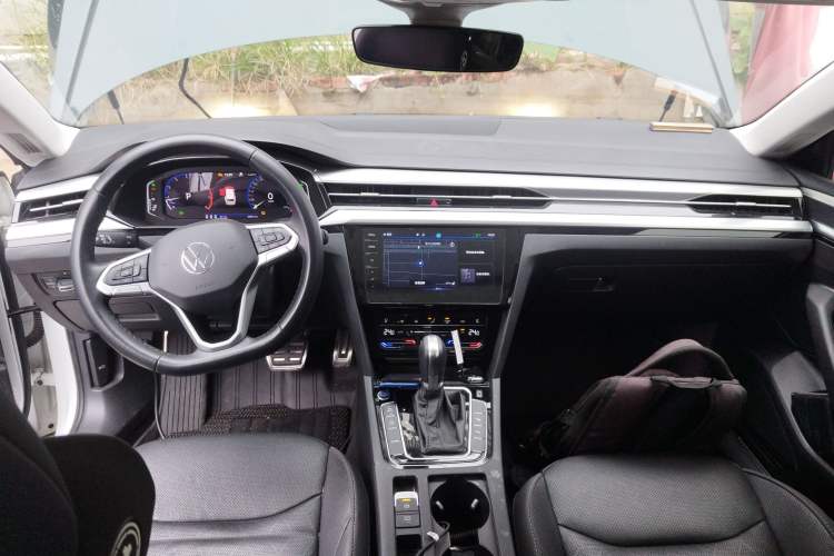 Used Volkswagen FAW-Volkswagen CC 2023 Hunting Vehicle 380TSI Hunter's Heart Edition Interior 2