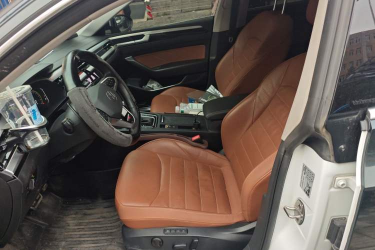 Used Volkswagen FAW-Volkswagen CC 2023 Hunting Vehicle 380TSI Hunter's Heart Edition Left Front Seat