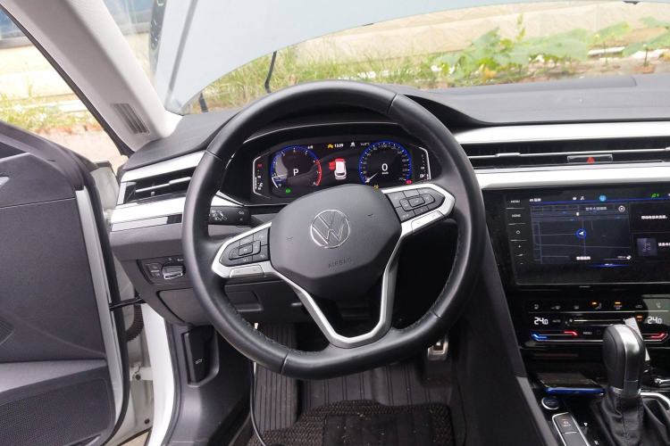 Used Volkswagen FAW-Volkswagen CC 2023 Hunting Vehicle 380TSI Hunter's Heart Edition Steering Wheel