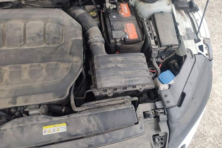 Used Volkswagen FAW-Volkswagen CC  Engine Bay Left