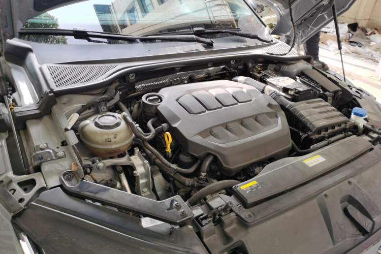 Used Volkswagen FAW-Volkswagen CC 2023 Hunting Vehicle 380TSI Hunter's Heart Edition Engine Bay Right