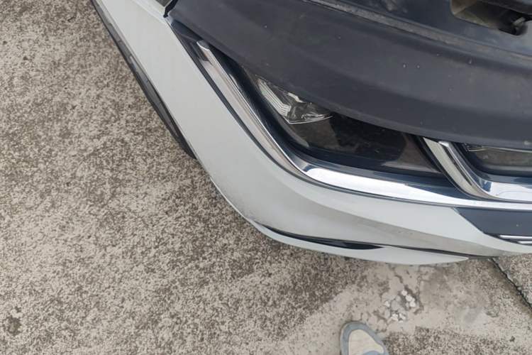 Used Volkswagen FAW-Volkswagen CC  Right Front Headlight