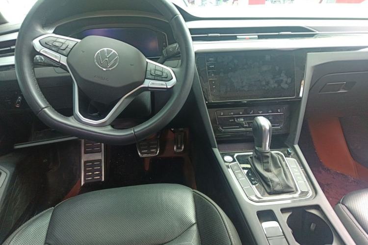 Used Volkswagen FAW-Volkswagen CC 2023 Hunting Vehicle 380TSI Hunter's Heart Edition Center Console