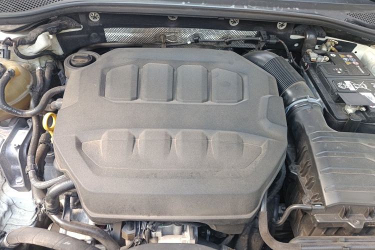 Used Volkswagen FAW-Volkswagen CC 2023 Hunting Vehicle 380TSI Hunter's Heart Edition Engine Bay