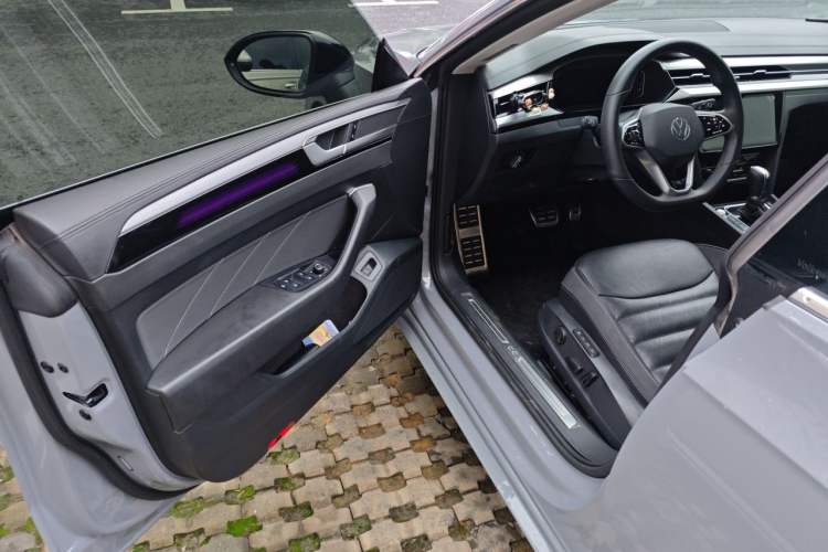 Used Volkswagen FAW-Volkswagen CC 2023 380TSI Striking Edition Driver Seat