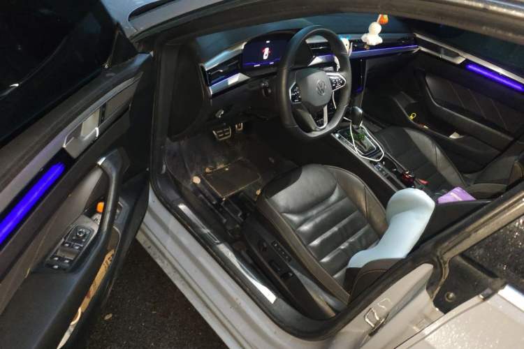 Used Volkswagen FAW-Volkswagen CC 2023 380TSI Striking Edition Driver Seat