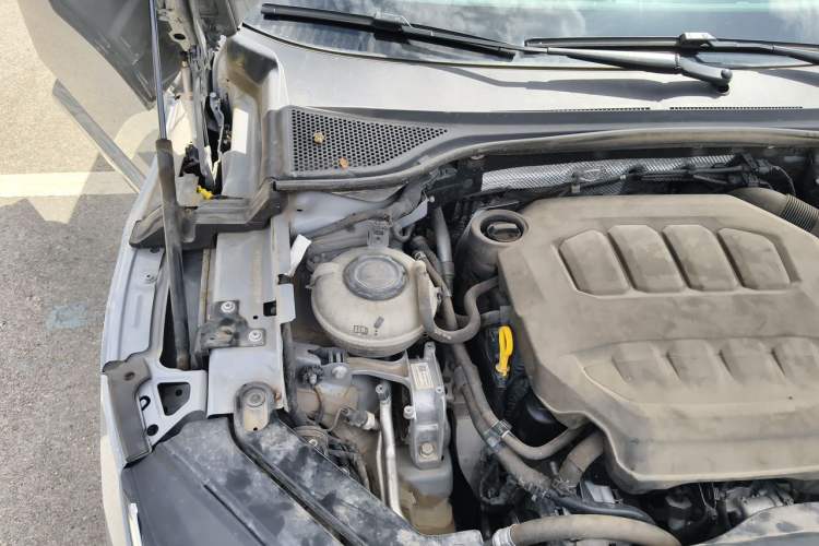 Used Volkswagen FAW-Volkswagen CC 2023 330TSI Ignite Edition Engine Bay Right