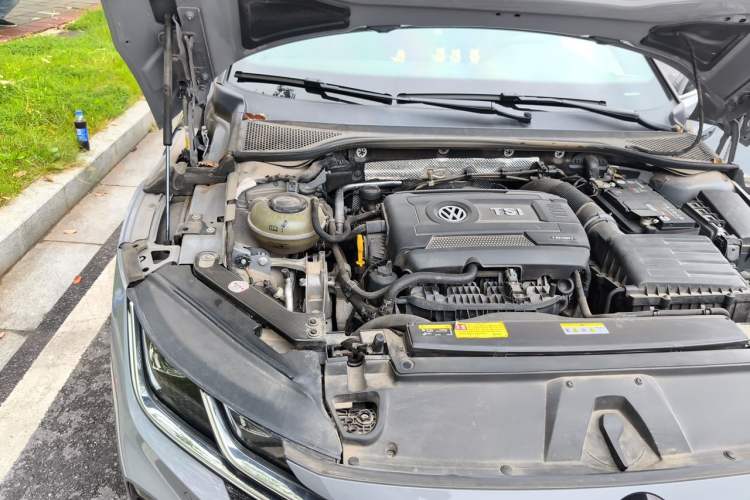 Used Volkswagen FAW-Volkswagen CC 2023 380TSI Striking Edition Engine Bay Right