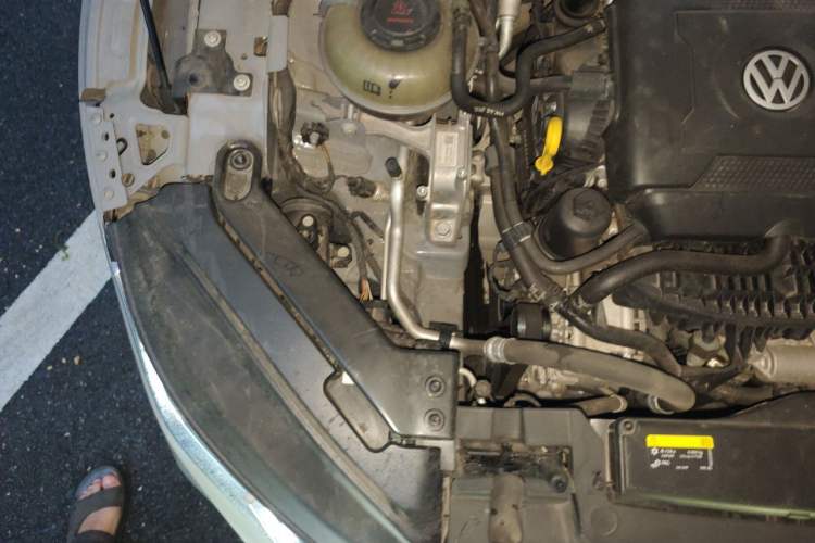 Used Volkswagen FAW-Volkswagen CC 2023 380TSI Striking Edition Engine Bay Right